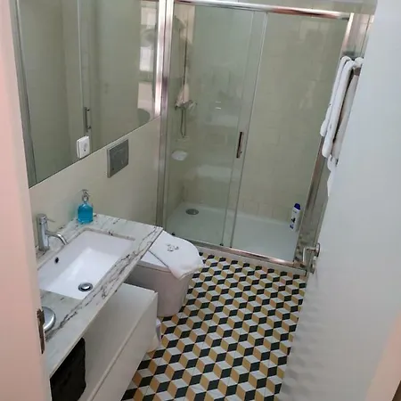 Ml Republic Apartment